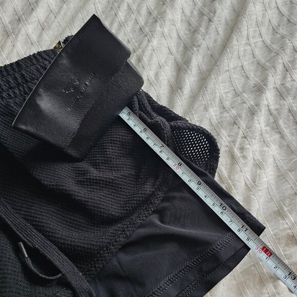 Aritzia The Constant Blasis Shorts - 2017 - Black - Sz S - Picture 6 of 10
